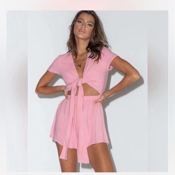 Romper - Picture 1 of 3